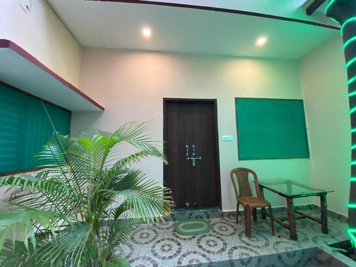 The Sunaina Hotel พาราณสี ภายนอก รูปภาพ